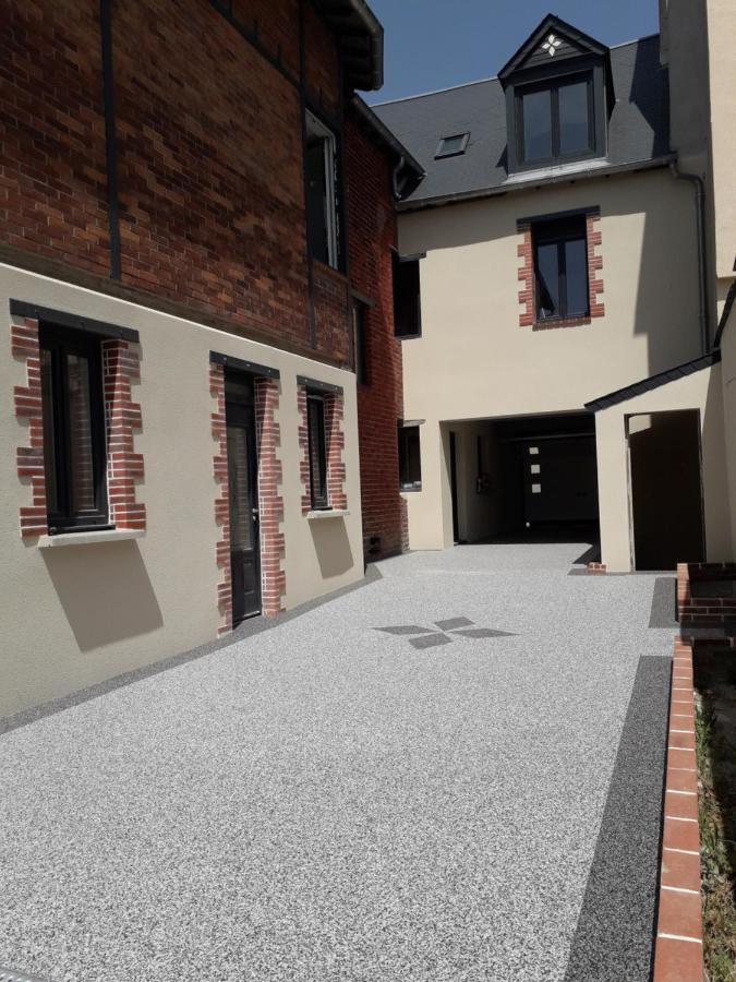 Charmes En Ville Le Charme Atypique Montluçon Eksteriør bilde